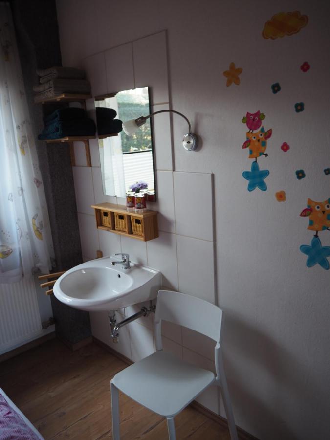 Haus Waldesruh, 3 Ferienwohnungen Hemfurth-Edersee Extérieur photo