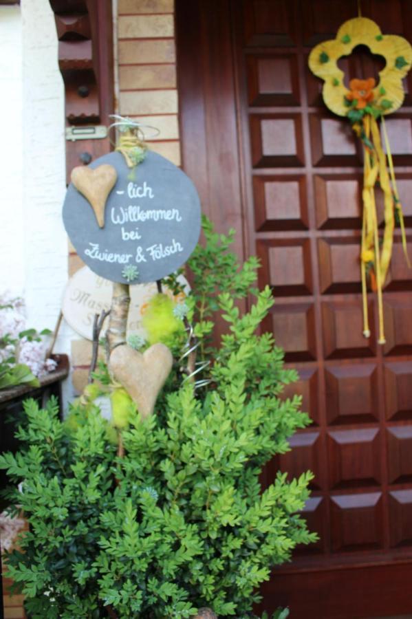 Haus Waldesruh, 3 Ferienwohnungen Hemfurth-Edersee Extérieur photo