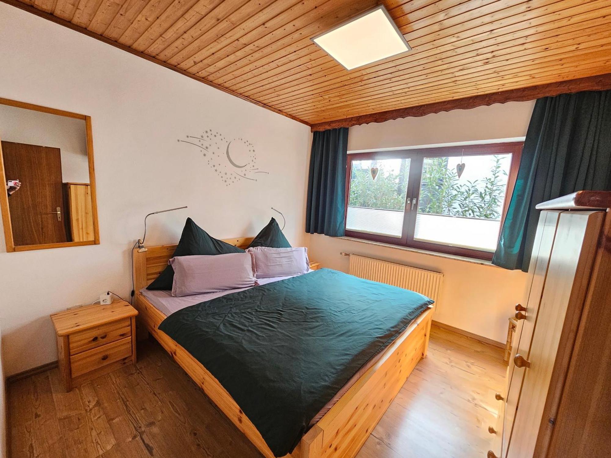 Haus Waldesruh, 3 Ferienwohnungen Hemfurth-Edersee Extérieur photo