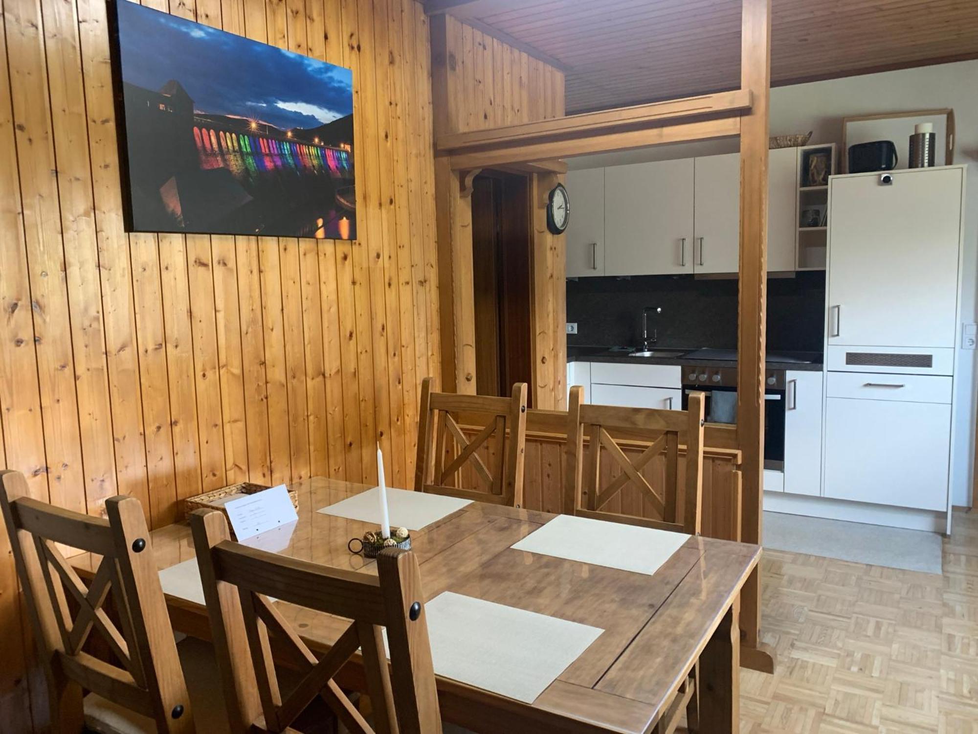 Haus Waldesruh, 3 Ferienwohnungen Hemfurth-Edersee Extérieur photo