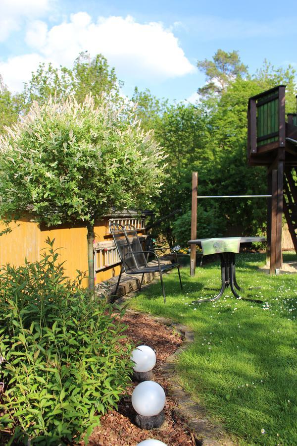 Haus Waldesruh, 3 Ferienwohnungen Hemfurth-Edersee Extérieur photo