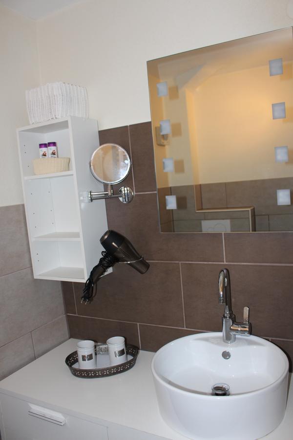 Haus Waldesruh, 3 Ferienwohnungen Hemfurth-Edersee Extérieur photo